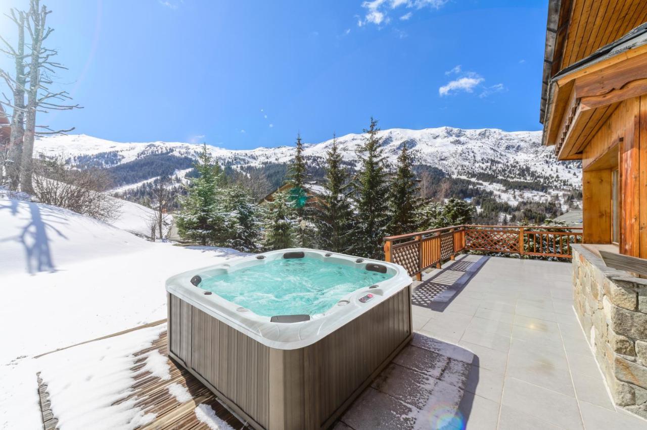 Chalet Himalaya , 10 Person Chalet With 5 Ensuite Bedrooms And Outdoor Jacuzzi In Meribel Centre Esterno foto