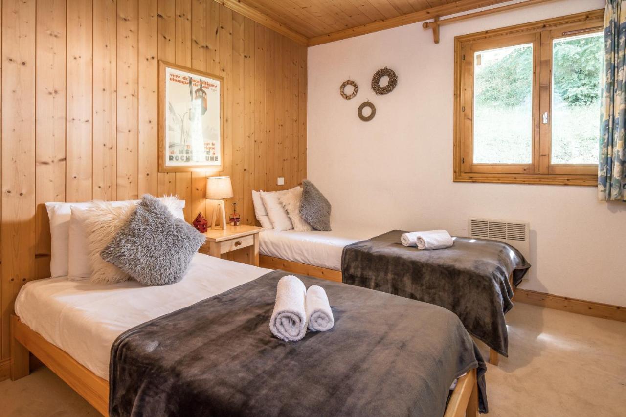 Chalet Himalaya , 10 Person Chalet With 5 Ensuite Bedrooms And Outdoor Jacuzzi In Meribel Centre Esterno foto