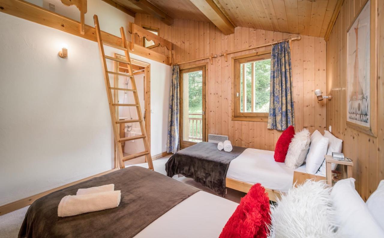 Chalet Himalaya , 10 Person Chalet With 5 Ensuite Bedrooms And Outdoor Jacuzzi In Meribel Centre Esterno foto